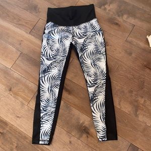 S athletic leggings